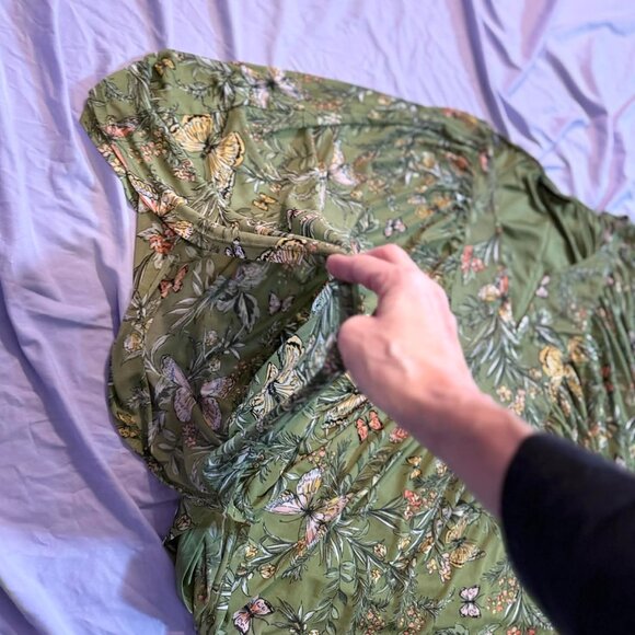 Lane Bryant PLUS SIZE 22/24 green floral butterfly flowy vneck blouse shawl - Picture 6 of 15